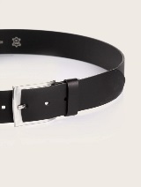 Curea Andrew - Negru_3820424