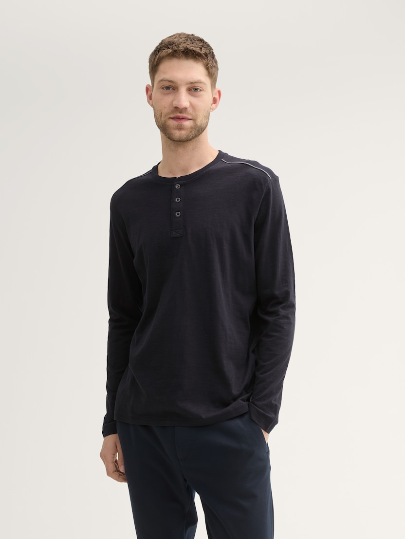 Majica s Henley izrezom - Crna