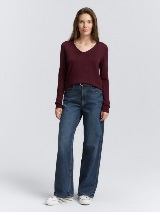 Pleteni pulover s V-izrezom - Crvena_7812016