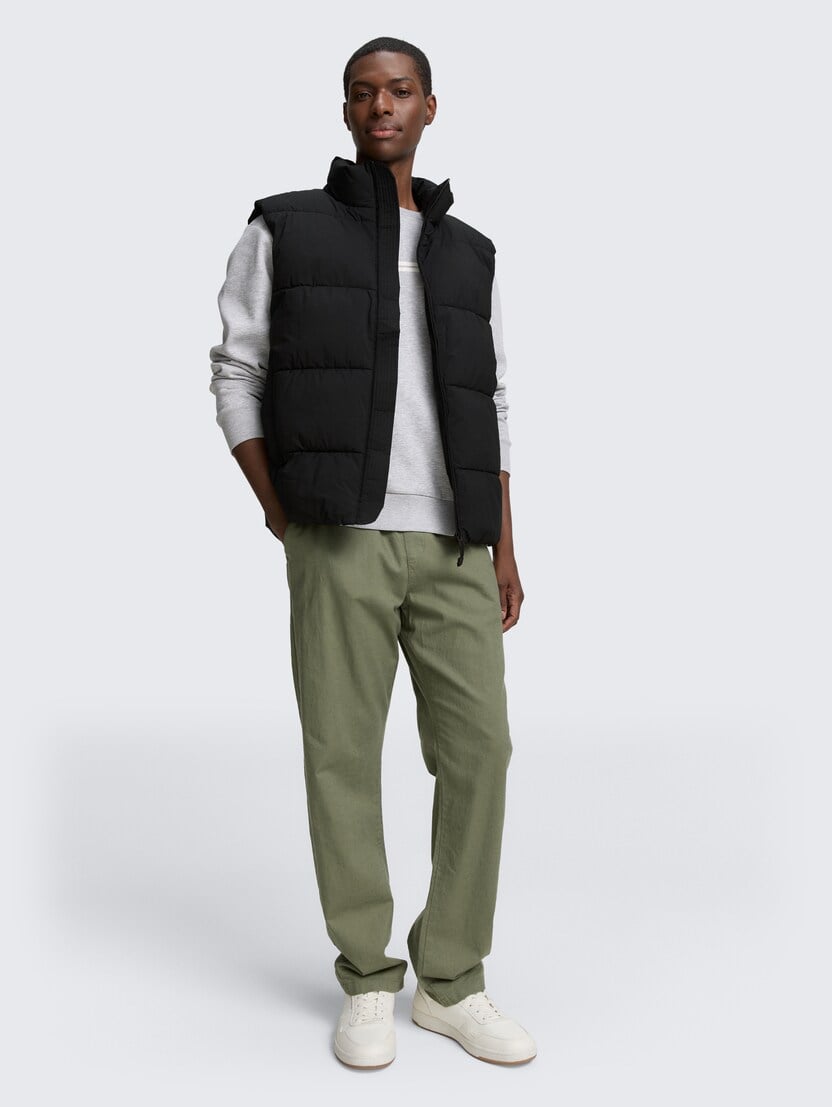 Podložen brezrokavnik - Črna_5253933