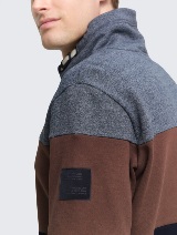 Šarena dukserica sa okruglom kragnom - Plava_5425984